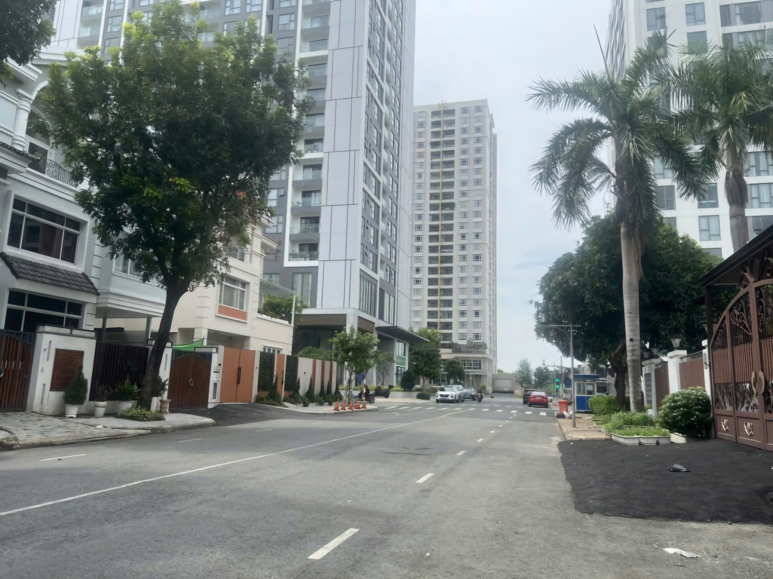 ban-biet-thu-don-lap-my-van-2-phu-my-hung-quan-7